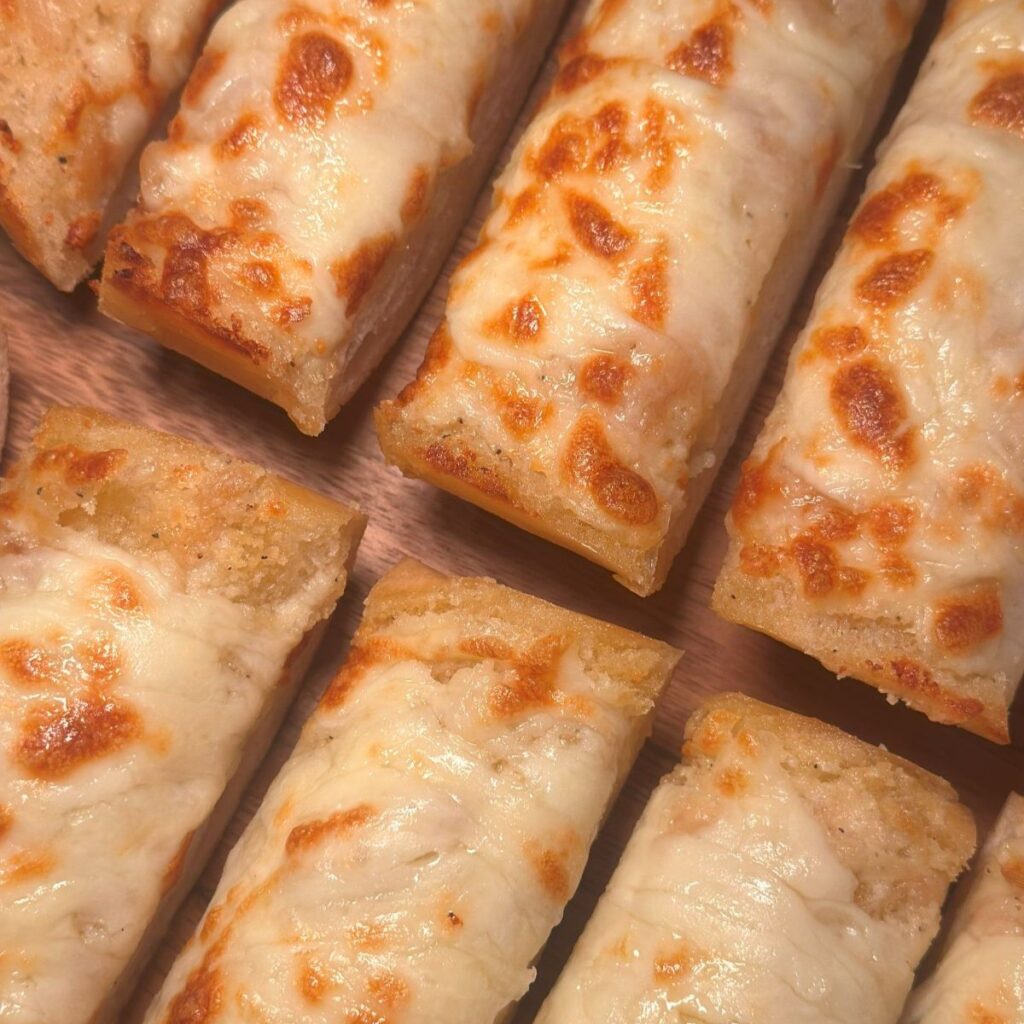 Cheesy Roasted Garlic Bread Recipe
