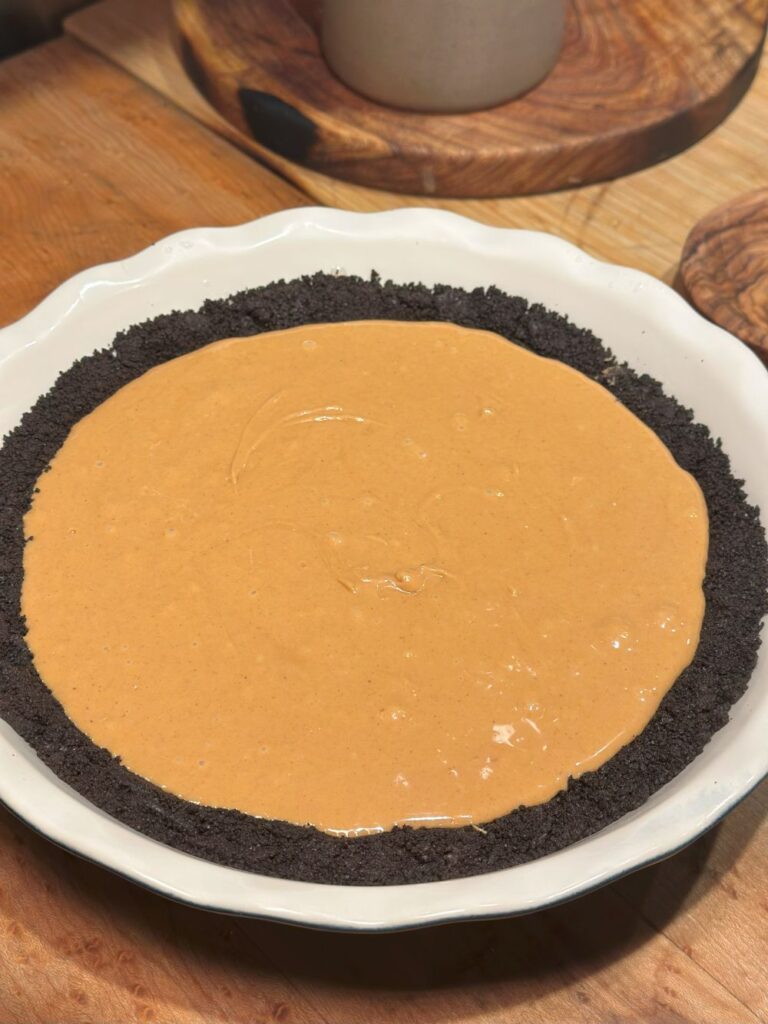 Peanut Butter Filling in the Oreo Pie Crust
